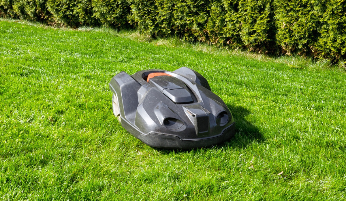 Best Robotic Lawn Mowers Spotlight